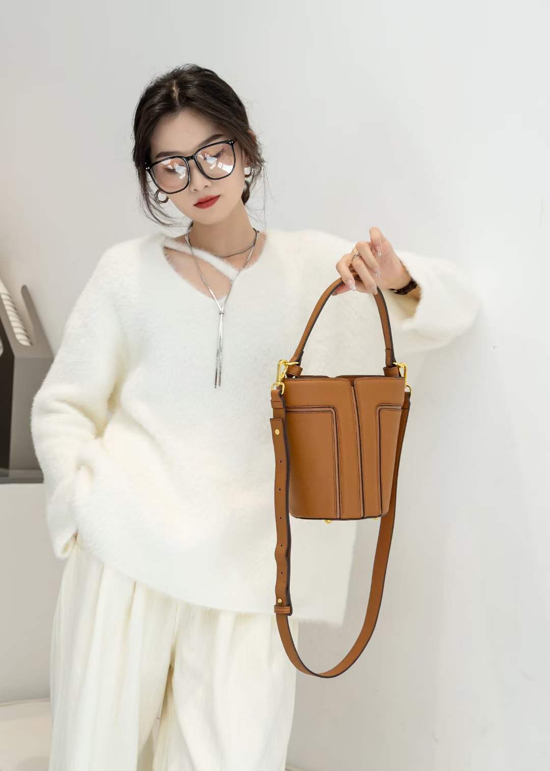 Italian Cowhide Trendy Large Capacity Tote Shoulder Bag