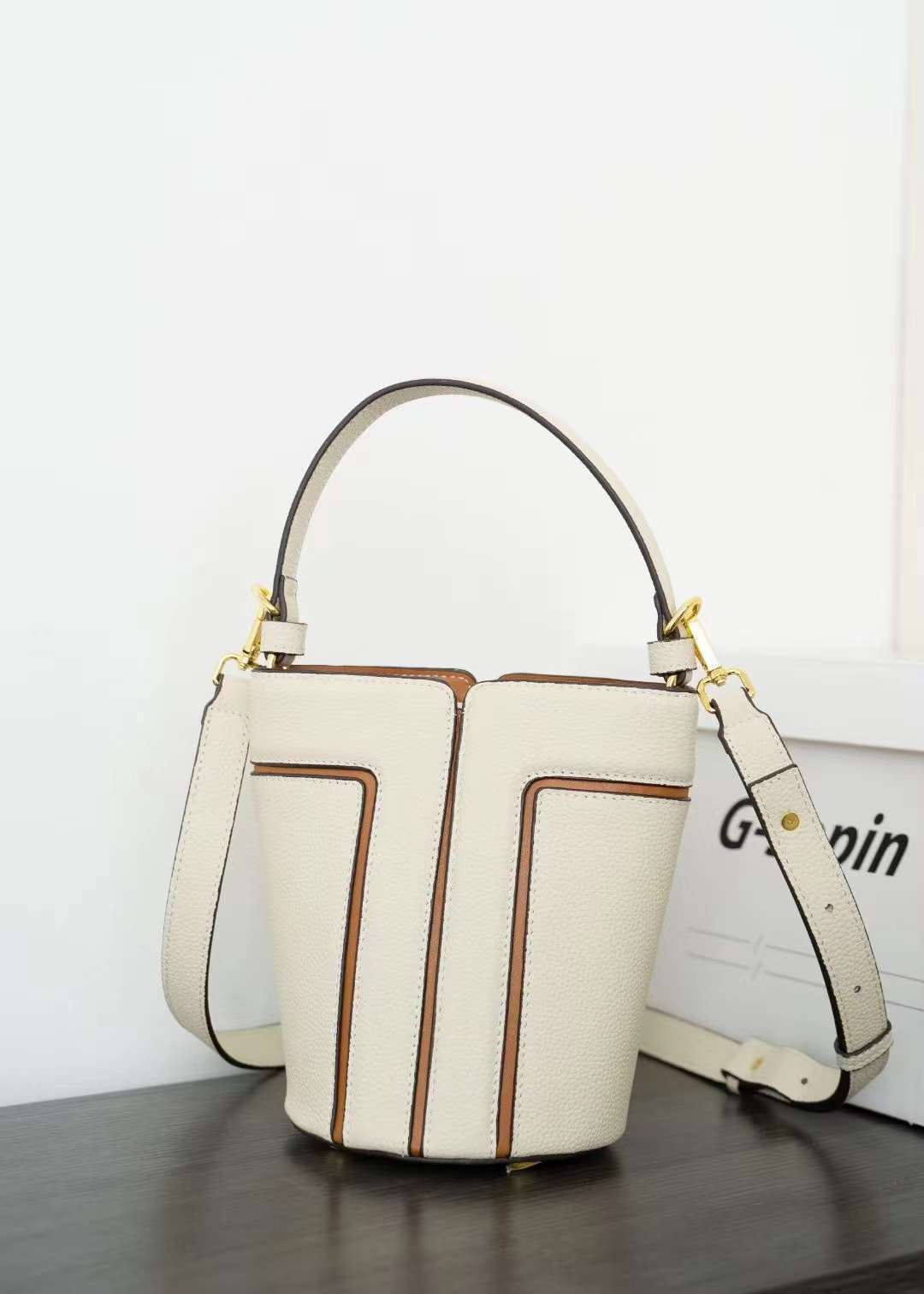 Italian Cowhide Trendy Large Capacity Tote Shoulder Bag