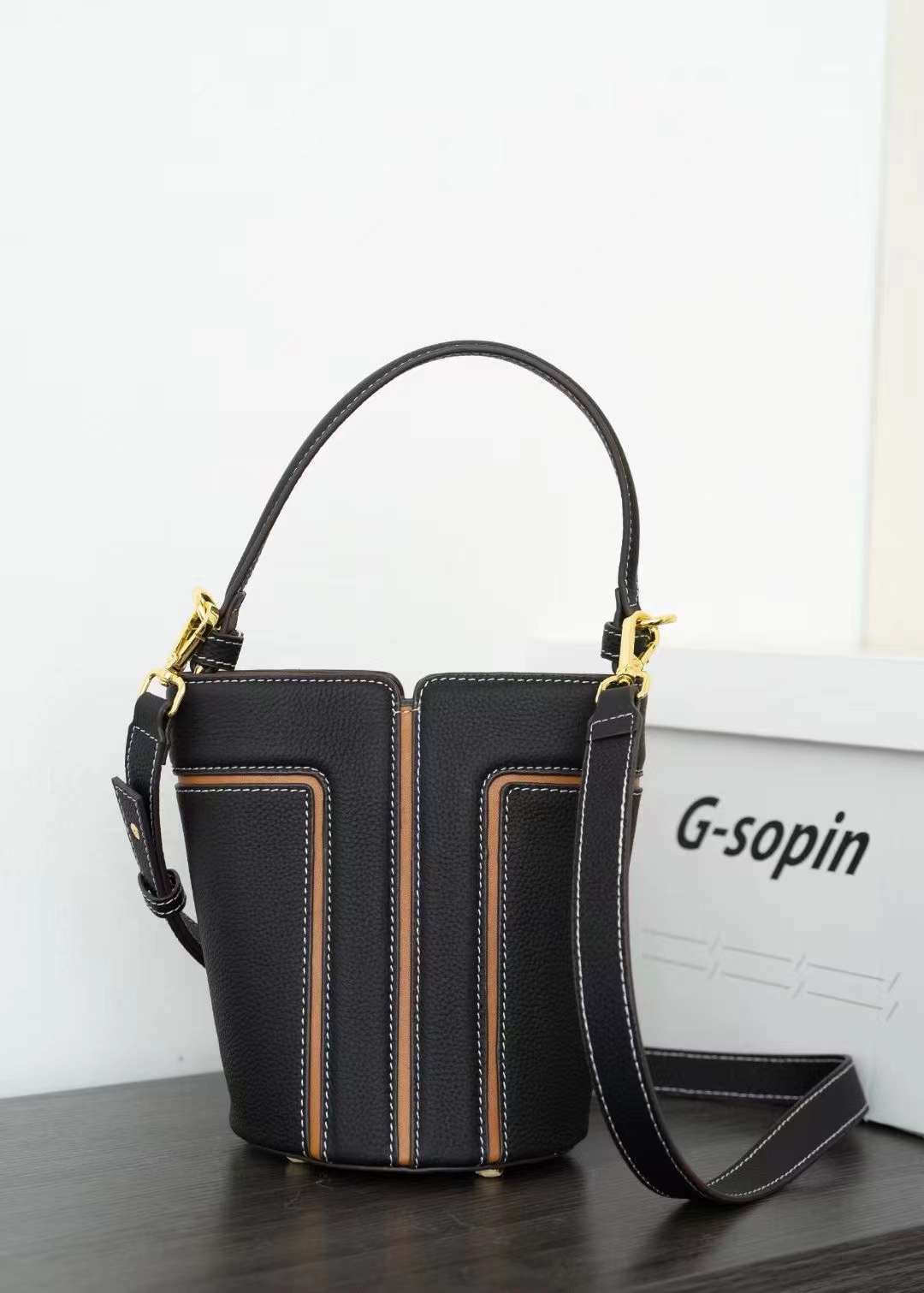 Italian Cowhide Trendy Large Capacity Tote Shoulder Bag