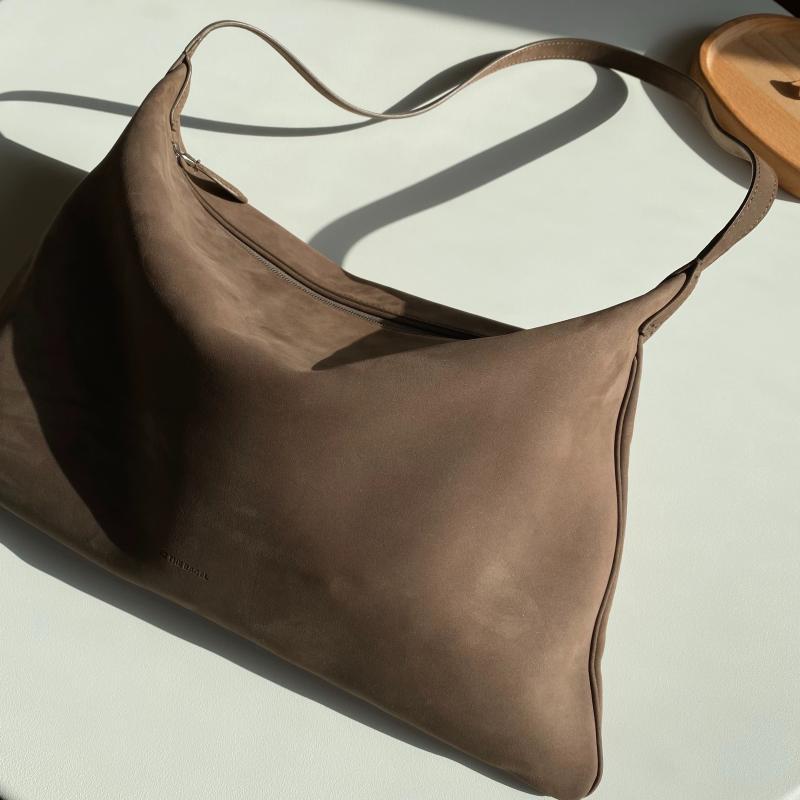 Women's Italian Fashion Large Capacity Shoulder Bag